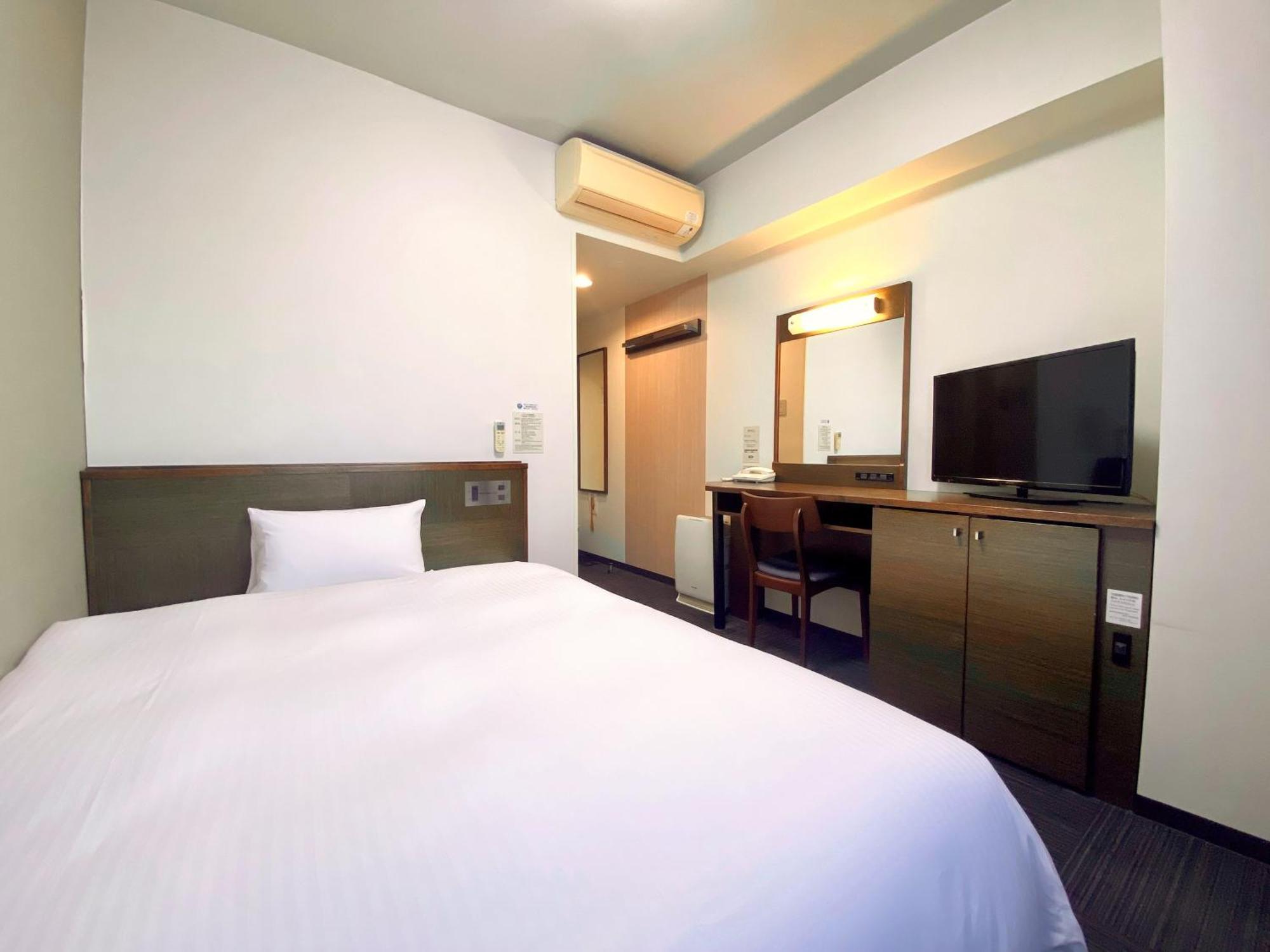 Hotel Route-Inn Ashikaga Ekimae Exterior photo